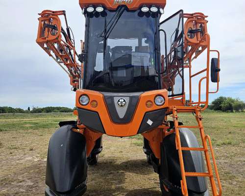 Pulverizador Jacto Uniport 2500 - 2500 Litros / 24 Mts