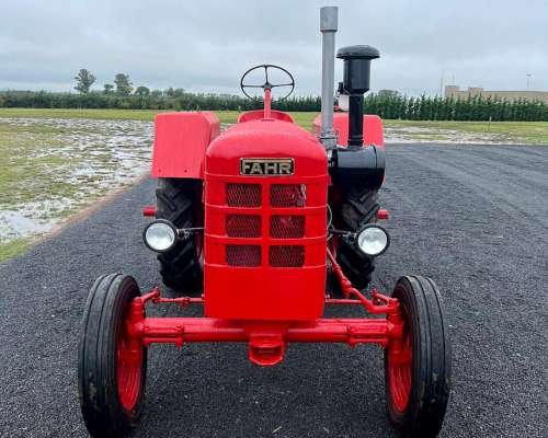 Tractor Fahr D45l con Toma de Fuerza