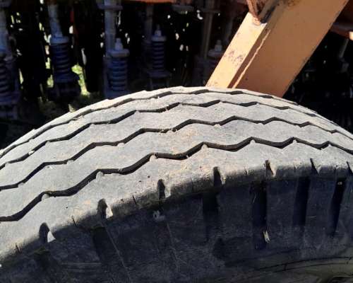 Sembradora Dumaire 760. Buen Estado.