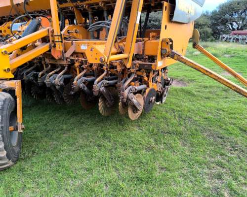 Sembradora Agrometal MXY 2 31 a 21