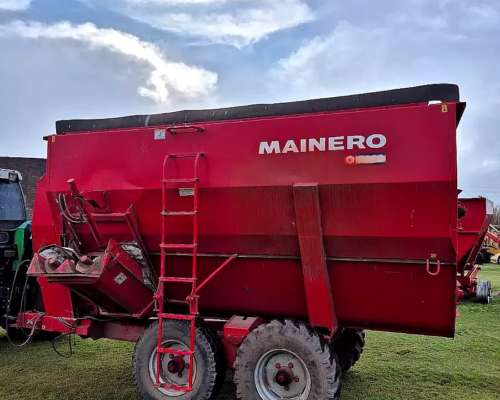 Mixer Mainero con Cubiertas de 10 M3 Buen Estado