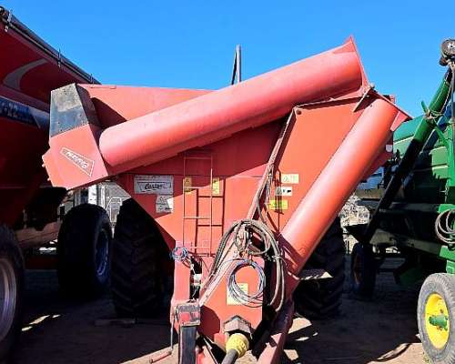 Tolva Cestari 19.000 LTR , Exelente