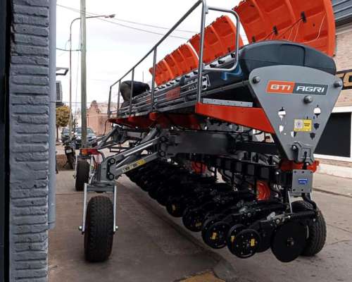 Fertilizadora, Incorporadora BTI Agri, Nueva.