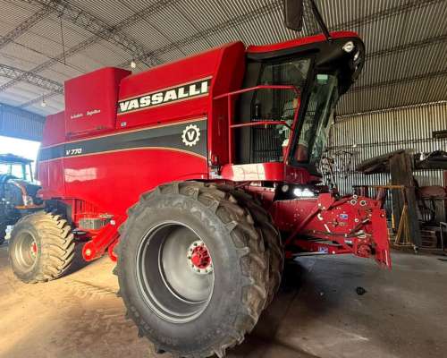 Vassalli 770 Doble Traccion año 2022. Duales y Piloto