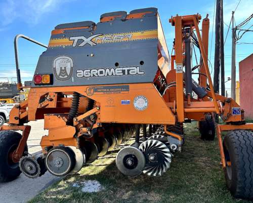 Sembradora Agrometal TX Mega de 13 a 52 Dosificación Variabl