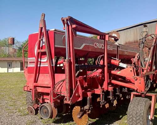 Sembradora Crucianelli Gringa V