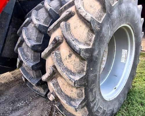 Cosechadora Case 7088/año 2011/4x4