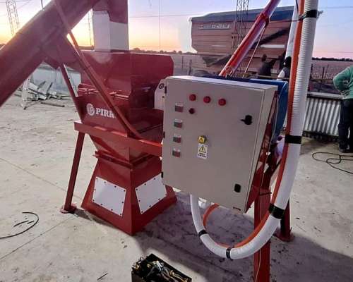 Moledora de Cereales Eléctrica Fija Pirro JP 2008