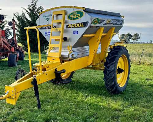 Fertilizadora de Arrastre SR 3200lts