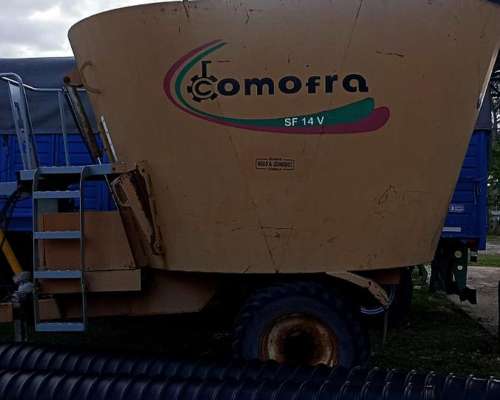 Mixer Vertical Comofra 14tn. C/balanza