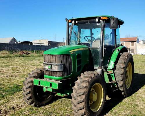 John Deere 6100 D año 2012