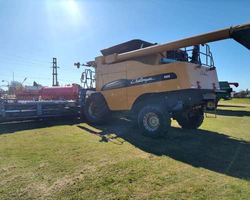Cosechadora Challenger 660. con Draper 35 Pies