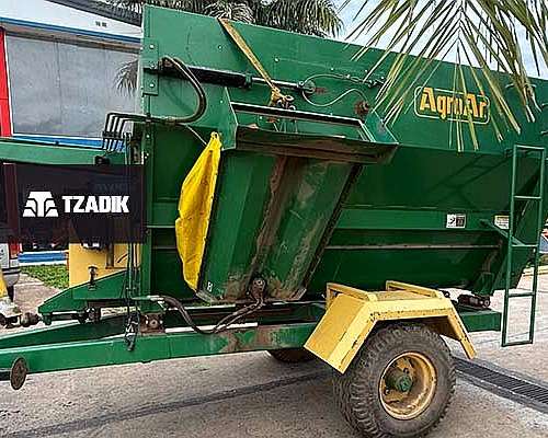 Mezclador y Distribuidor de Ración Agroar M7009 Usado