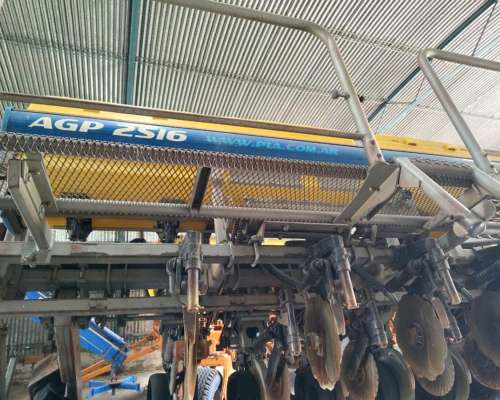 Sembradora Pla AGP 25/16