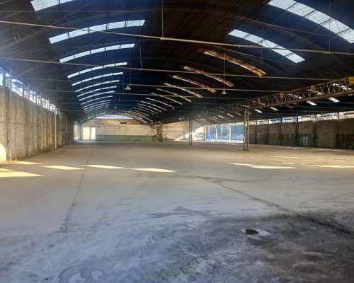 Vendo Predio + Nave + Oficinas Cordoba Velez Sarfield 4800