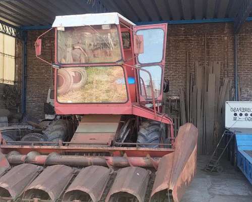 Cosechadora Vassalli 900 Funcionando