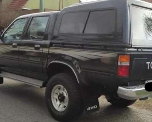 Toyota Hilux SR5 Motor 2.8 4X4 año 2001