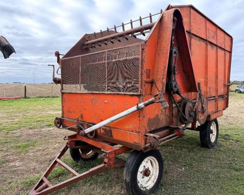 Acoplado Forrajero B 300 Mainero
