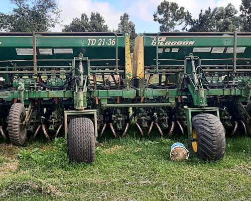 Sembradora Pierobon de 36 a 21 cm Grano Fino