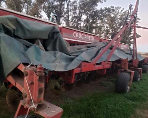Sembradora Crucianelli Gringa IV 22 Surcos a 52,5