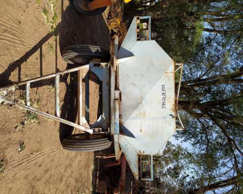 Cisterna Turia 5000 Lts - Rodado 900 X 20 - EXC Estado.