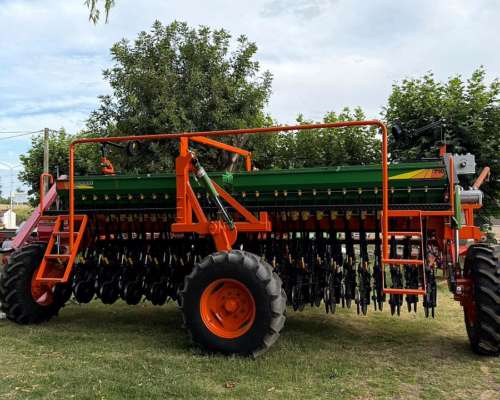 Dumaire 710 Serie 2 27/19 con Alfalfero