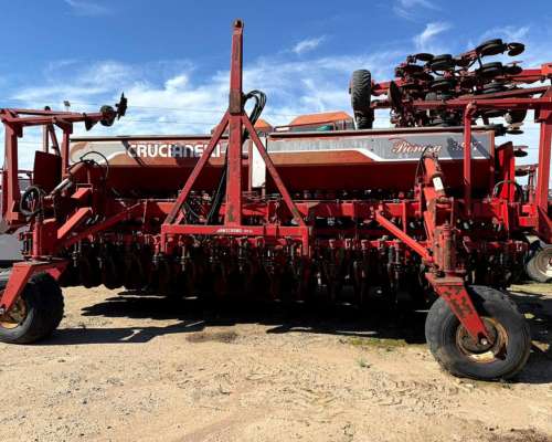 Sembradora Crucianelli Pionera 3517