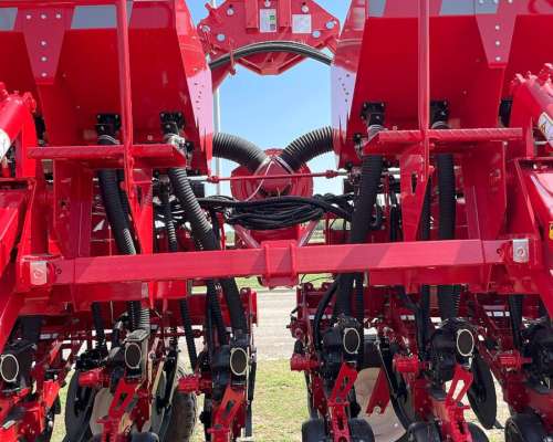 Sembradora Crucianelli Gringa 20/52 Neumática