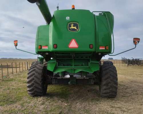 Cosechadora 9650 30 Pies año 2007.