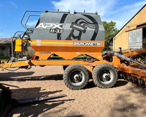 Sembradora Agrometal AIR Drill APX 11 33 a 35 cm