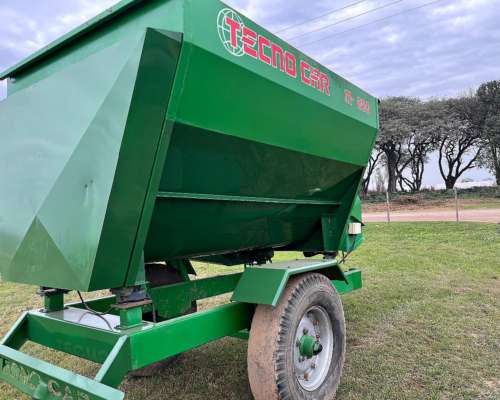 Mixer Tecnocar M-600 Usado