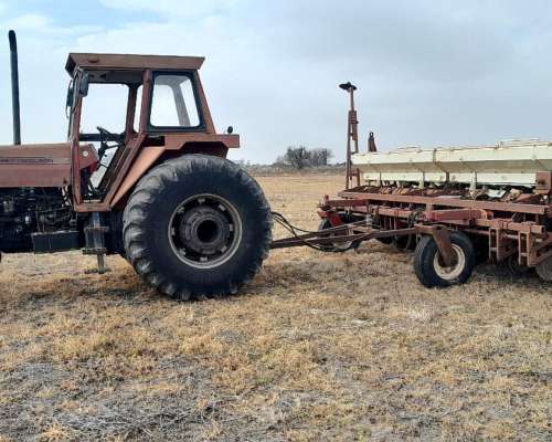 Massey Ferguson 1615 y Giorgi G6000