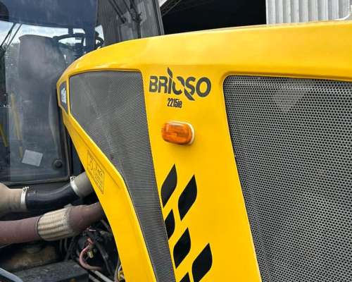 Tractor Brioso 215ie de 215 HP