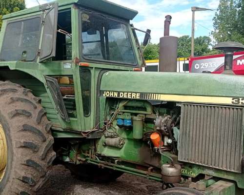 Tractor John Deere 3350