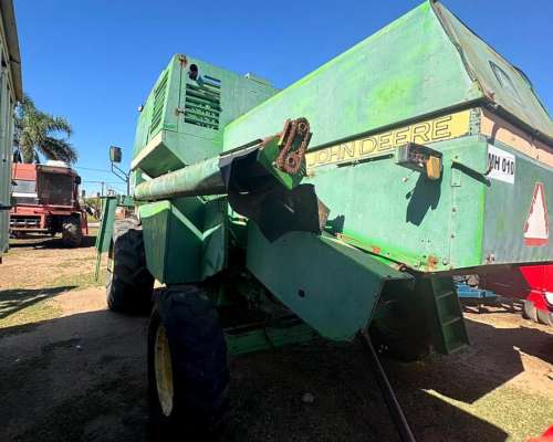 Cosechadora John Deere 1175 con Plataforma Soja Trigo
