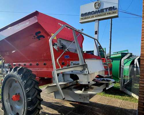 Fertilizadora Fertec Tech Line 5.000