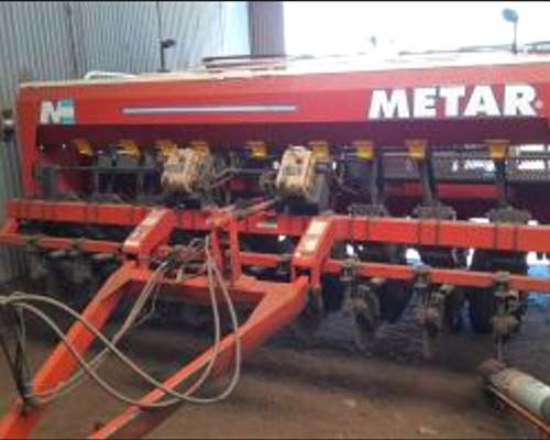 Sembradora Combinada/dual Metar 4200