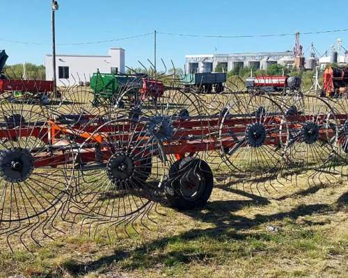 Rastrillo Hilerador de 15 Soles Marca Gimetal.impecable