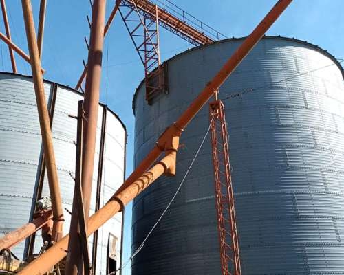 Vendo 4 Silos Aereos de 240 TN