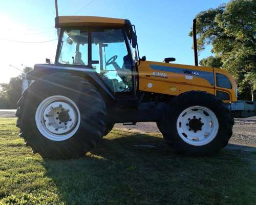 Valtra Bm125i año 2012