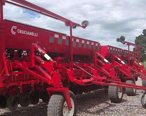 Sembradora Crucianelli Gringa 30 Surcos a 42 Mecanica
