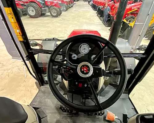 Tractor Massey Ferguson 6713 135 HP
