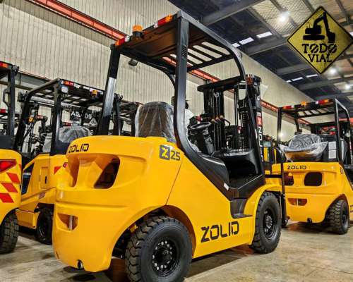 Autoelevador Zolid Z25 2.500kg T/T 4.5mt Diesel Todo Vial