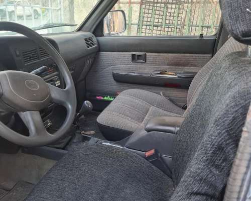 Toyota Hilux SR5 Modelo 98