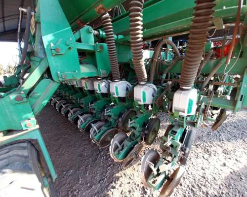 Sembradora Pierobon Multimix de 32 a 21 y 16 a 42