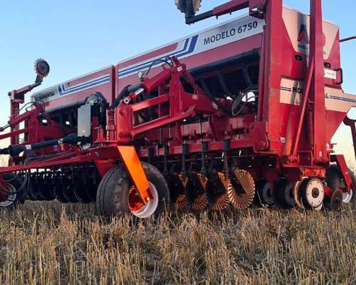 Sembradora Monumental 6750 Neumatica