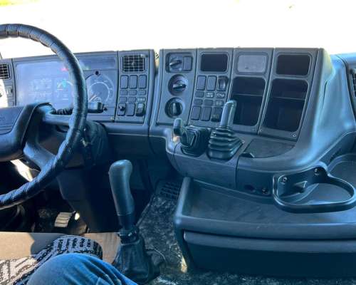 Scania R 330 Tractor año 2006.chasis Solo o Enganchado