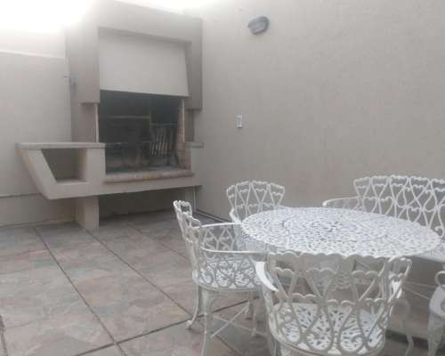 Se Vende Excelente Casa Céntrica Amoblada