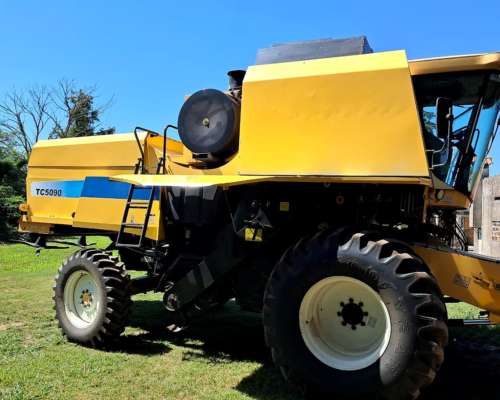 Cosechadora New Holland TC5090