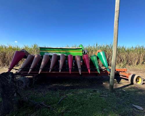 Maicero 10 Surcos de Grande Listo para Trabajar en 1550